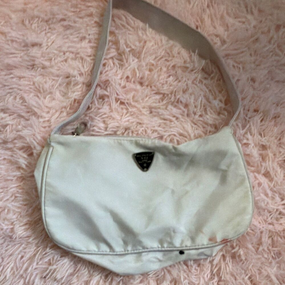 XSJ White Solid Shoulder Canvas Bag, Zip Closure, Logo Accent, Silver Hardware